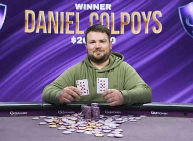 Победитель первого турнира PokerGO Cup 2022 Даниэль Колпойс