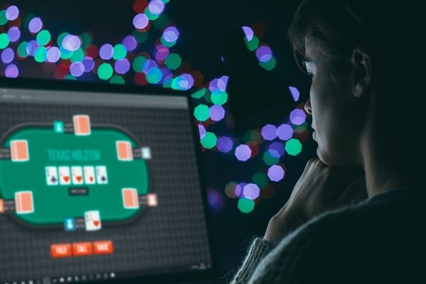 Играть бесплатно в онлайн-покер